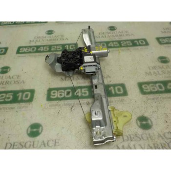 ELEVALUNAS DELANTERO DERECHO A4537203400 04668858 04668858