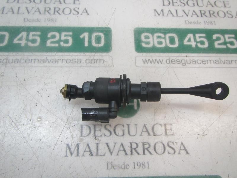 Recambio de bomba embrague para hyundai veloster sport s referencia OEM IAM 416053X100  