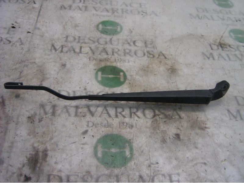 Recambio de brazo limpia delantero izquierdo para citroën xsara berlina 1.9 td exclusive referencia OEM IAM   