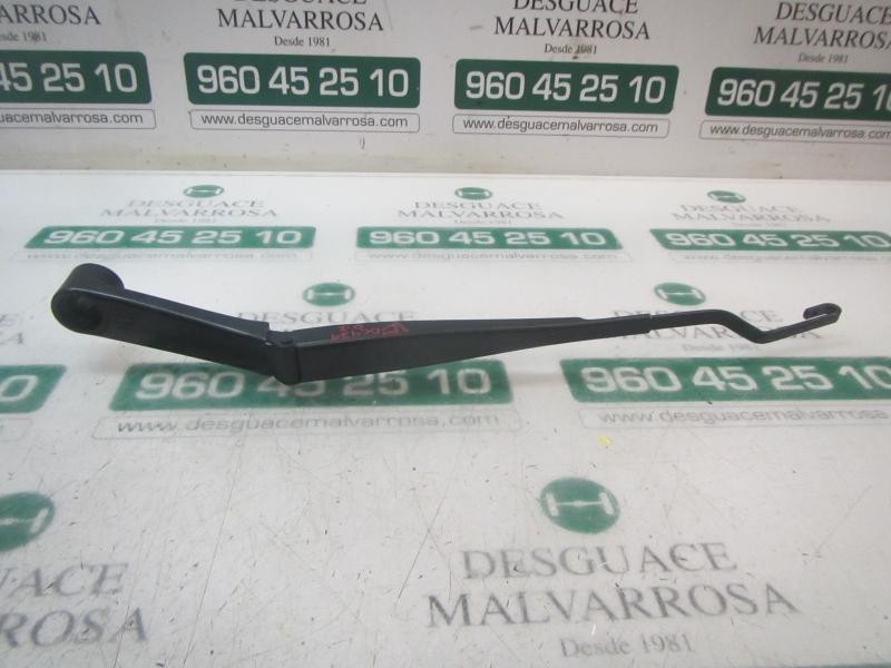 Recambio de brazo limpia delantero izquierdo para hyundai veloster sport s referencia OEM IAM 983102V000  