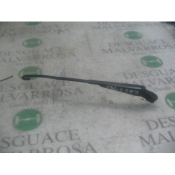 BRAZO LIMPIA DELANTERO DERECHO 