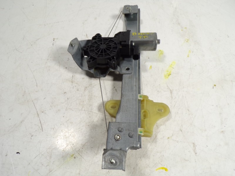 Recambio de elevalunas trasero derecho para renault captur life referencia OEM IAM 827009380R 128001471B 9030319C