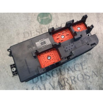 CAJA RELES / FUSIBLES 