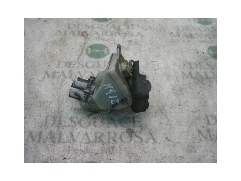Recambio de deposito servo para nissan trade caja cerrada, techo elevado referencia OEM IAM   