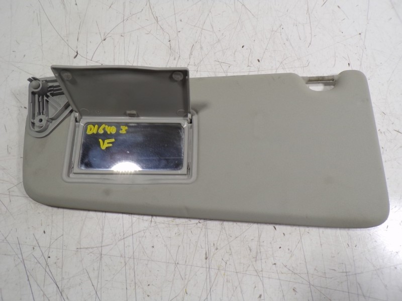 Recambio de parasol izquierdo para land rover discovery sport 2.0 td4 cat referencia OEM IAM LR060426  