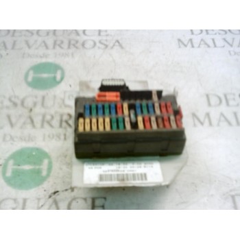 CAJA RELES / FUSIBLES 