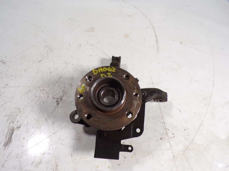 Recambio de mangueta delantera izquierda para renault captur life referencia OEM IAM 400156259R  