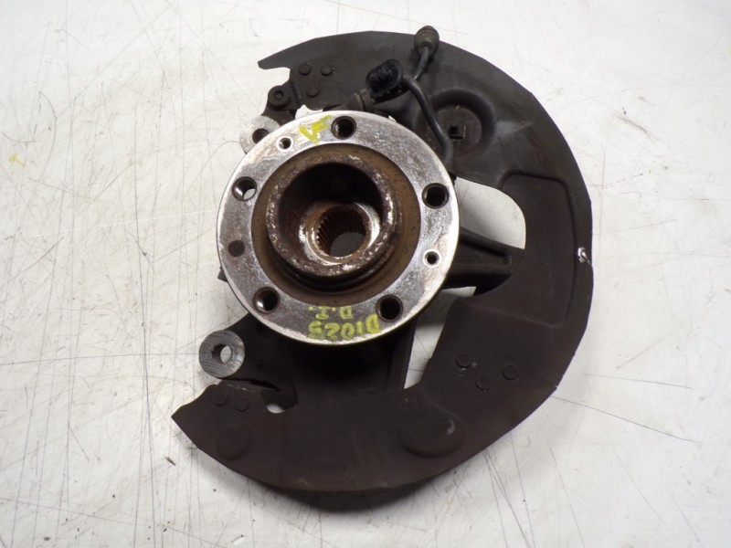 Recambio de mangueta delantera izquierda para citroën c4 grand picasso 1.6 blue-hdi fap referencia OEM IAM 1610137880  