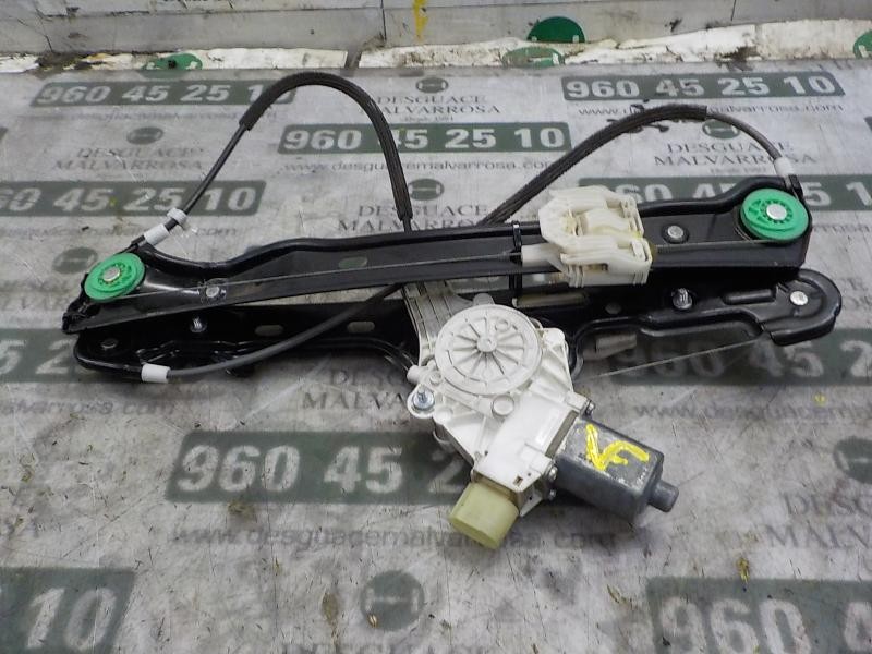 Recambio de elevalunas delantero derecho para bmw serie 1 berlina (e81/e87) 2.0 16v diesel referencia OEM IAM 51337138466  