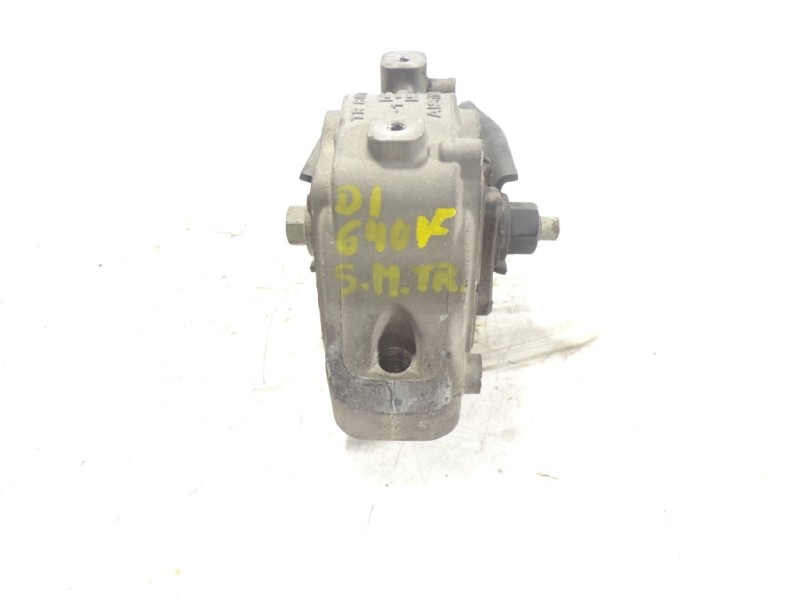 Recambio de soporte cambio para land rover discovery sport 2.0 td4 cat referencia OEM IAM LR039527  