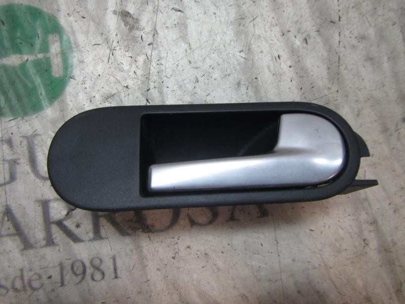 Recambio de maneta interior delantera derecha para volkswagen golf plus (5m1) 2.0 tdi referencia OEM IAM 5M0837114UAQ  