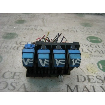 CAJA RELES / FUSIBLES 