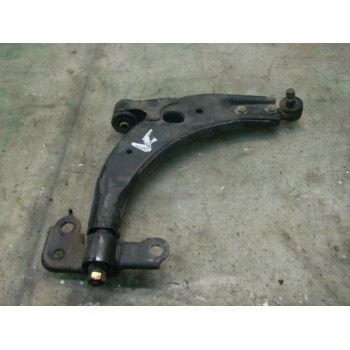 BRAZO SUSPENSION INFERIOR DELANTERO DERECHO 