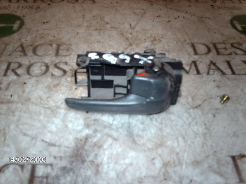 Recambio de maneta interior delantera derecha para nissan primera berlina (p11) gx referencia OEM IAM   
