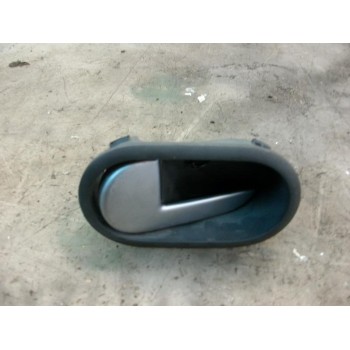 MANETA INTERIOR DELANTERA IZQUIERDA 