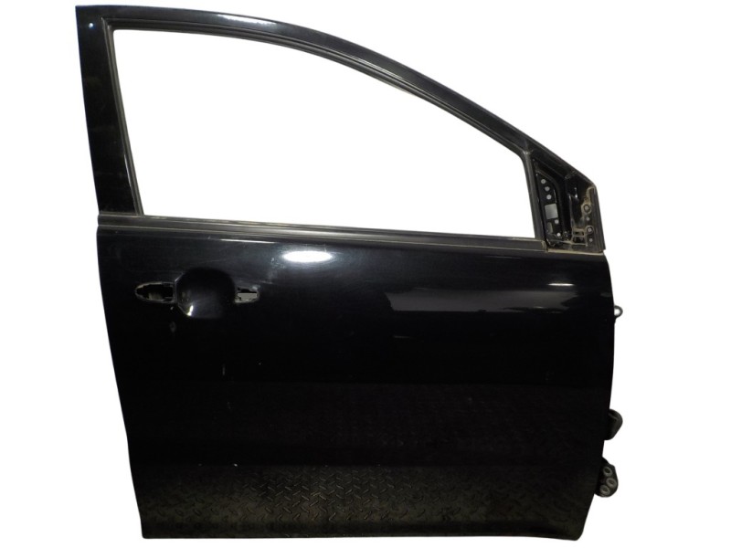 Recambio de puerta delantera derecha para ssangyong korando premium 4x2 referencia OEM IAM   