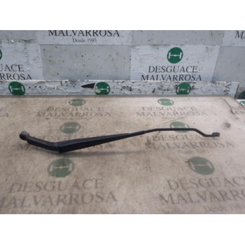 BRAZO LIMPIA DELANTERO DERECHO 