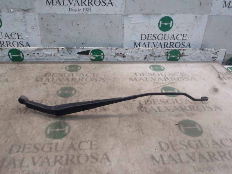 Recambio de brazo limpia delantero derecho para chevrolet kalos 1.2 cat referencia OEM IAM   