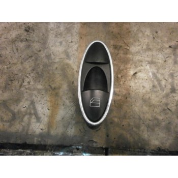 MANDO ELEVALUNAS TRASERO DERECHO A21182199587C45 A2118218651 