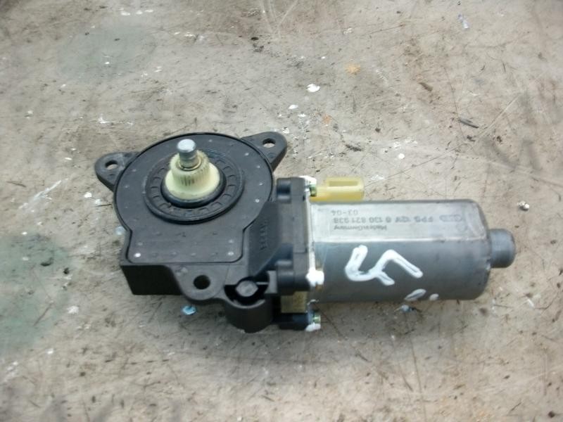 Recambio de motor elevalunas delantero izquierdo para ford fiesta (cbk) ghia referencia OEM IAM   