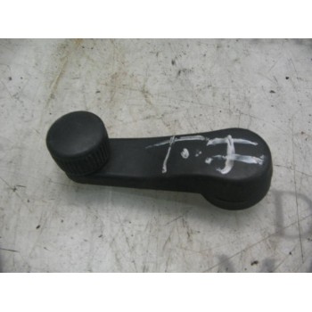 MANETA ELEVALUNAS TRASERA IZQUIERDA 