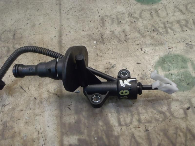 Recambio de bomba embrague para opel corsa d cmon referencia OEM IAM   
