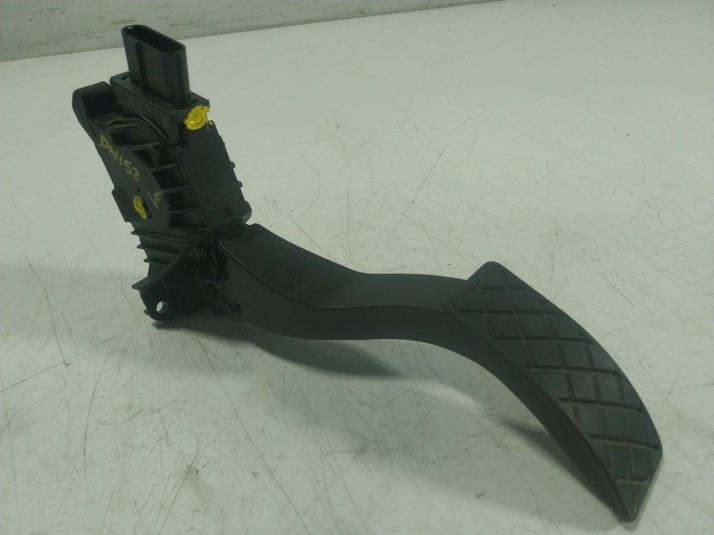 Recambio de potenciometro pedal para seat leon st (5f8) 2.0 tdi referencia OEM IAM 5Q1723503H 5Q1723503H 