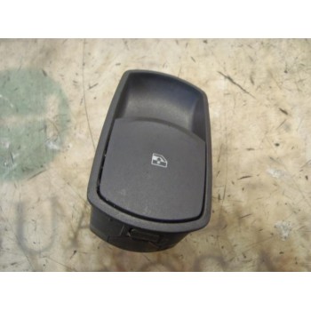 MANDO ELEVALUNAS DELANTERO DERECHO 