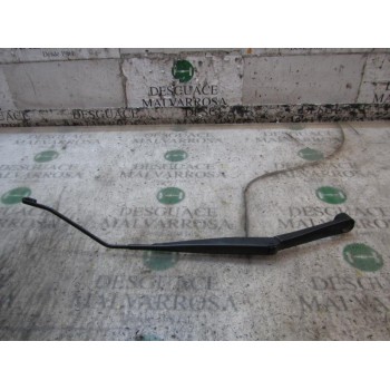 BRAZO LIMPIA DELANTERO DERECHO 