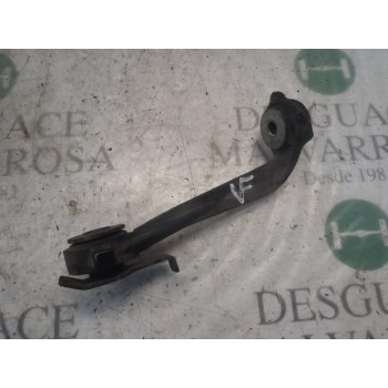 SOPORTE BRAZO SUSPENSION DELANTERO DERECHO 