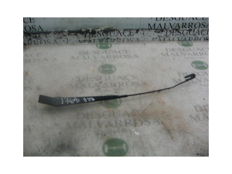 Recambio de brazo limpia delantero izquierdo para ford mondeo berlina/familiar (fd) clx berlina referencia OEM IAM   