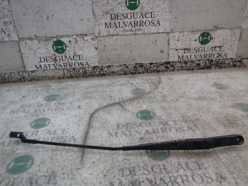 Recambio de brazo limpia delantero derecho para skoda 3.21 ambition referencia OEM IAM 1S195541003C  