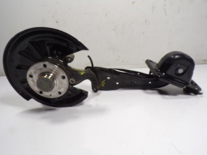 Recambio de mangueta trasera derecha para cupra leon kl8 2.0 tsi vz 245 referencia OEM IAM 5WA505436F  5WA501611D