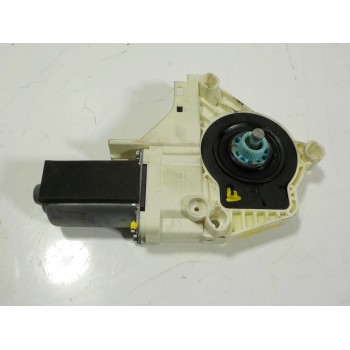 MOTOR ELEVALUNAS TRASERO DERECHO 8T0959801B 8K0959801A 