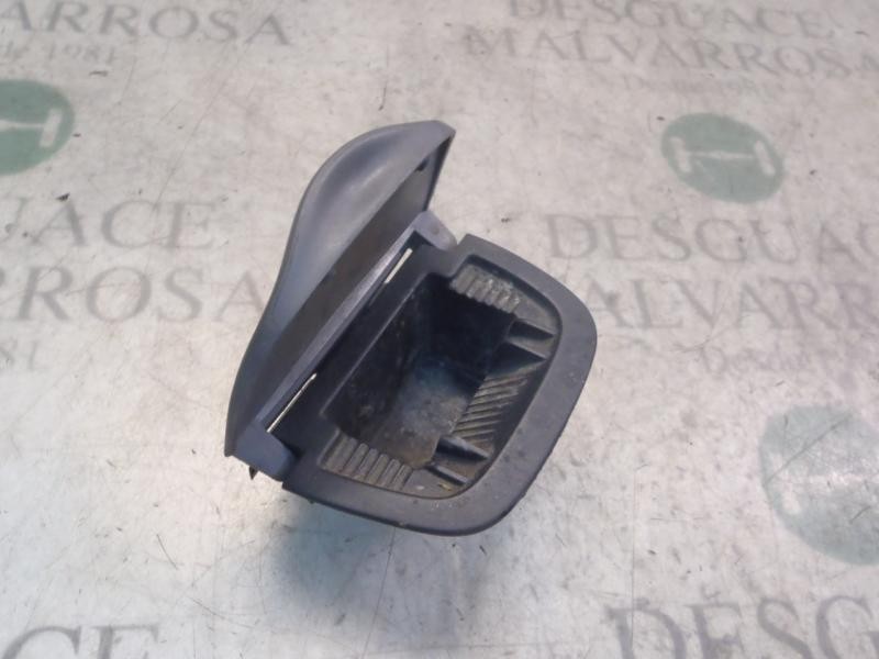 Recambio de cenicero para peugeot 206 berlina xt referencia OEM IAM   