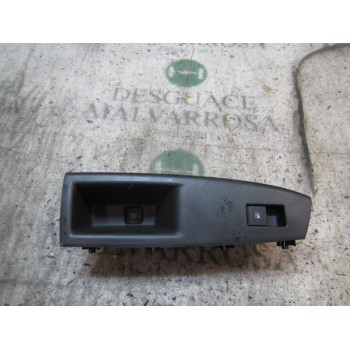 MANDO ELEVALUNAS TRASERO DERECHO 