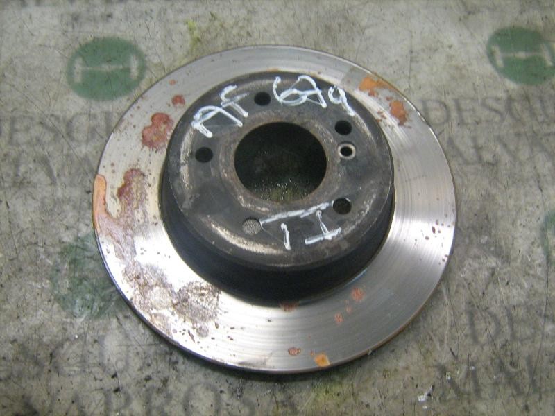 Recambio de disco freno trasero para mercedes-benz clase e (w210) berlina diesel 270 cdi (210.016) referencia OEM IAM   