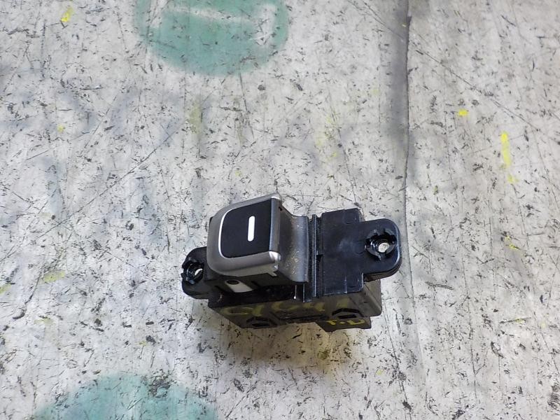 Recambio de mando elevalunas trasero derecho para kia carens ( ) 1.7 crdi cat referencia OEM IAM 93580A4910CA  