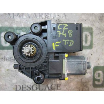 MOTOR ELEVALUNAS TRASERO DERECHO 827303178R 0130822516 0130822516