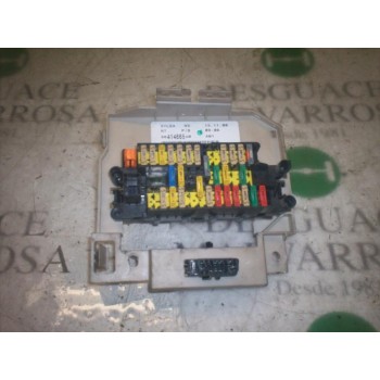 CAJA RELES / FUSIBLES 