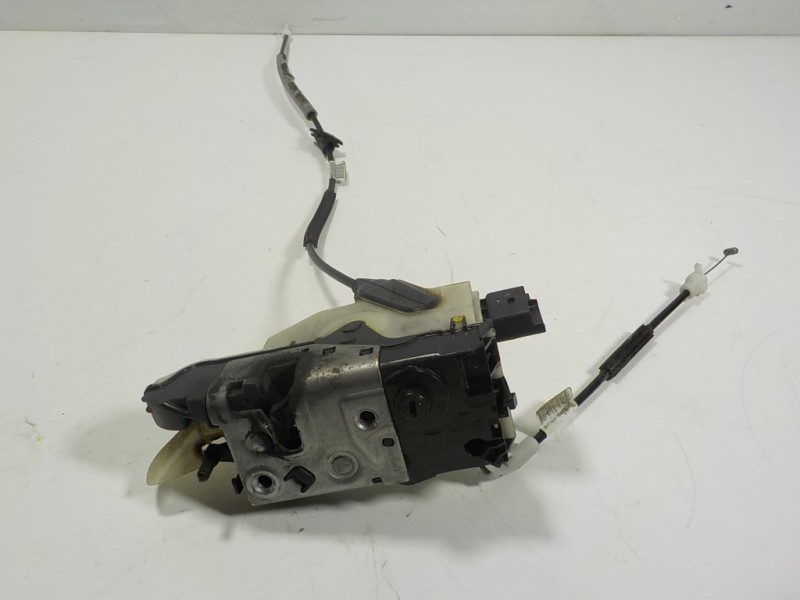 Recambio de cerradura puerta delantera izquierda para peugeot 208 1.6 blue-hdi fap referencia OEM IAM 9812500480 9812500480 4051