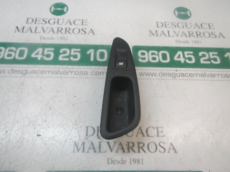 Recambio de mando elevalunas trasero izquierdo para peugeot 308 1.6 16v referencia OEM IAM 649031  