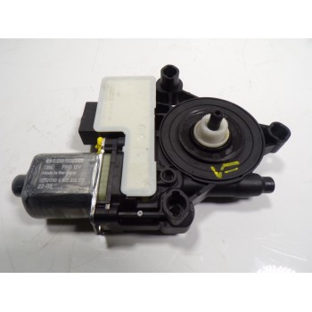 MOTOR ELEVALUNAS TRASERO IZQUIERDO 5Q0959407D 5Q0959407D 