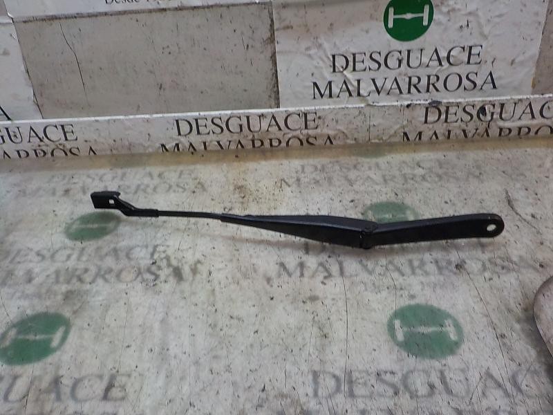 Recambio de brazo limpia delantero izquierdo para ford fiesta (ccn) titanium referencia OEM IAM 2026776  