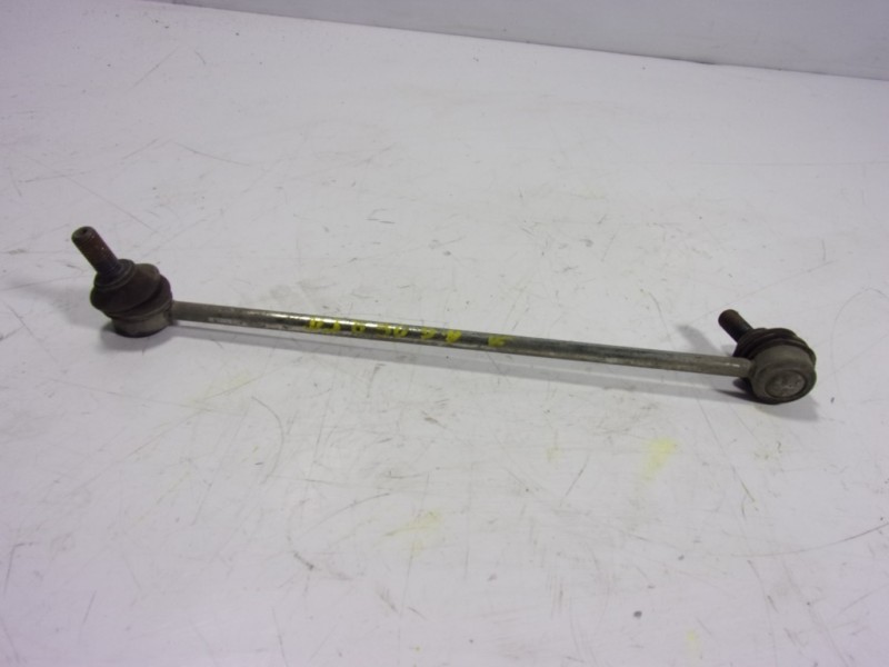 Recambio de tirante delantero derecho para volkswagen tiguan 2.0 tdi referencia OEM IAM 5Q0411315A  