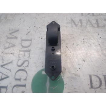 MANDO ELEVALUNAS TRASERO DERECHO MR502239 MR502239 C8DD322M