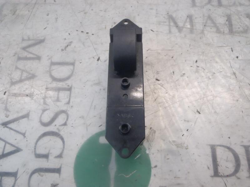 Recambio de mando elevalunas trasero derecho para mitsubishi outlander (cu0w) 2.0 4wd referencia OEM IAM MR502239 MR502239 C8DD3