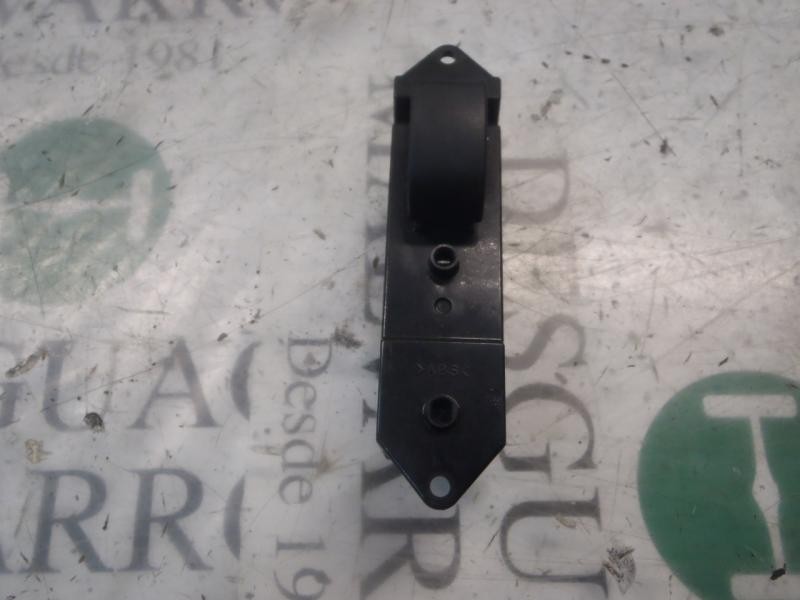 Recambio de mando elevalunas trasero izquierdo para mitsubishi outlander (cu0w) 2.0 4wd referencia OEM IAM MR502238 MR502238 C8D