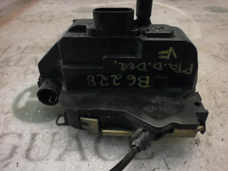 Recambio de cerradura puerta delantera derecha para renault megane ii berlina 5p confort dynamique referencia OEM IAM   