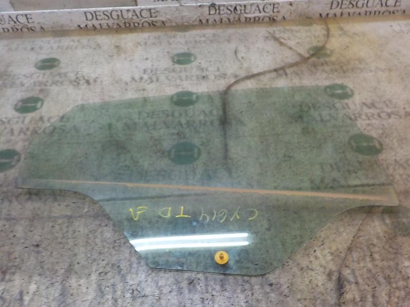 Recambio de cristal puerta trasero derecho para ford fiesta (ccn) titanium referencia OEM IAM 1591457  